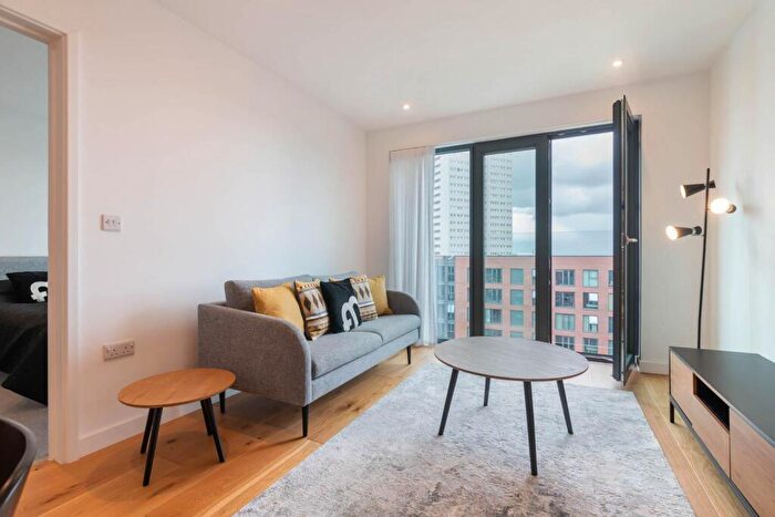 1 Bedroom Apartment For Sale In The Axium, Windmill Street, Birmingham, B1