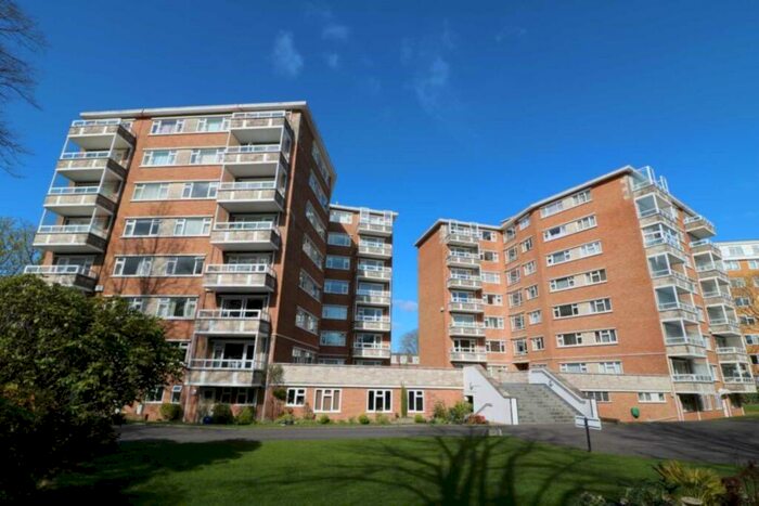 2 Bedroom Apartment To Rent In West Cliff, Bournemouth, BH4