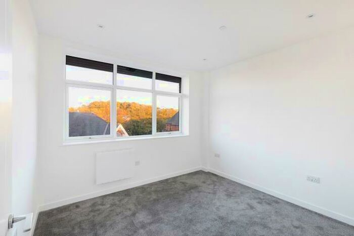 Apartment To Rent In Camberley, Surrey, GU15
