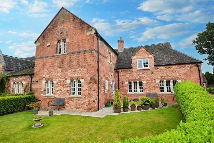 3 Bedroom End Of Terrace House For Sale In Home Farm Close, Kelham, Newark, NG23
