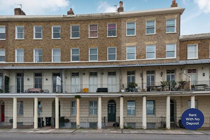 1 Bedroom Flat To Rent In Wellington Crescent, Ramsgate, CT11