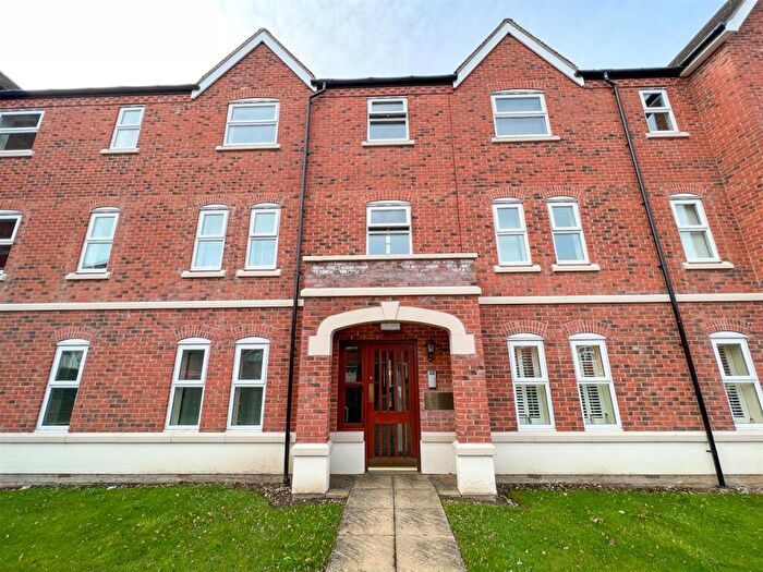 2 Bedroom Apartment To Rent In Collingwood Road, Birmingham, B30