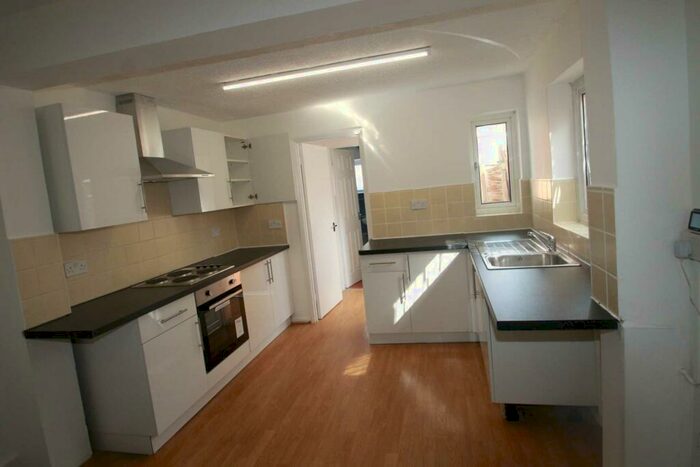 2 Bedroom Terraced House To Rent In Bedroom House, Tidmarsh Street, Reading, RG30