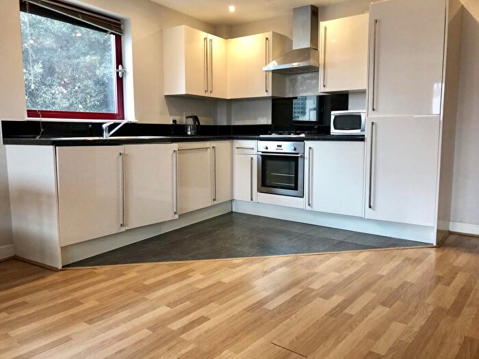 2 Bedroom Flat To Rent In Ocean Crescent, City Centre *Available With Zero Deposit Guarantee*, PL1