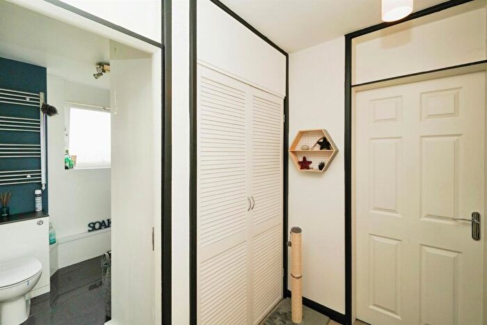 2 Bedroom Flat For Sale In Cherrytree Road, Wirral, CH46