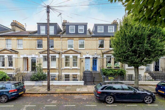 4 Bedroom Property To Rent In Chesson Road, London, W14