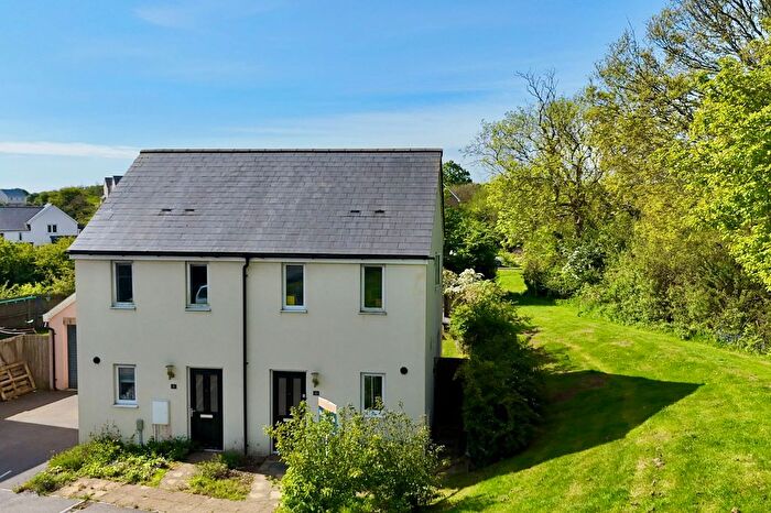 2 Bedroom Semi-Detached House For Sale In Hillhead Rise, Falmouth, TR11