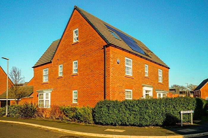5 Bedroom Detached House For Sale In Whiteleaf Place, Leyland, Lancashire, PR25