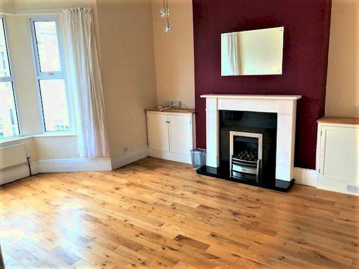 3 Bedroom Flat To Rent In Mildmay Street, Greenbank, PL4