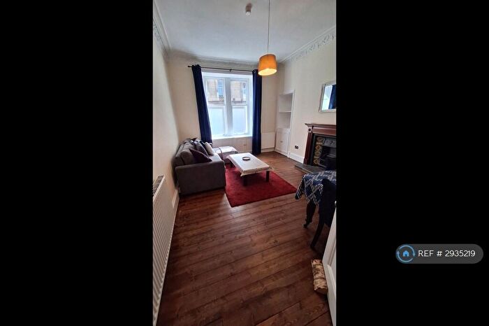 2 Bedroom Flat To Rent In Jameson Place, Edinburgh, EH6