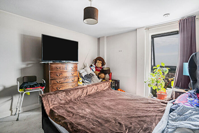 1 Bedroom Apartment For Sale In London Road, Croydon, CR0