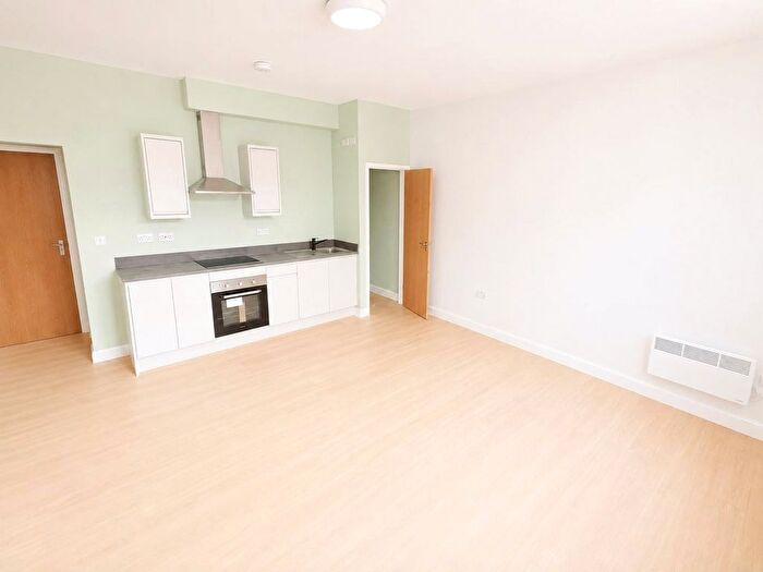 Studio To Rent In Merridale Lane, Wolverhampton, WV3