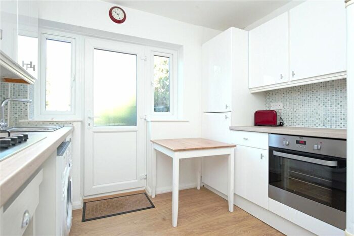 1 Bedroom Flat To Rent In Wordsworth Road, Penenden Heath, Maidstone, ME14