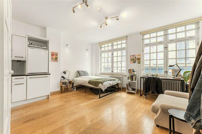 Studio To Rent In Chapel Place, Shoreditch, London, EC2A