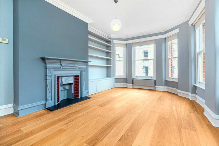 2 Bedroom Flat To Rent In Churchfield Mansions, - New Kings Road, SW6