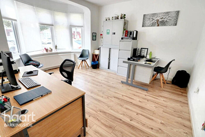 4 Bedroom End Of Terrace House For Sale In Roy Gardens, Newbury Park, IG2