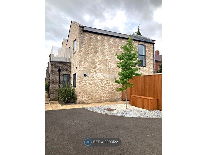 2 Bedroom End Of Terrace House To Rent In Cheltenham, Cheltenham, GL51