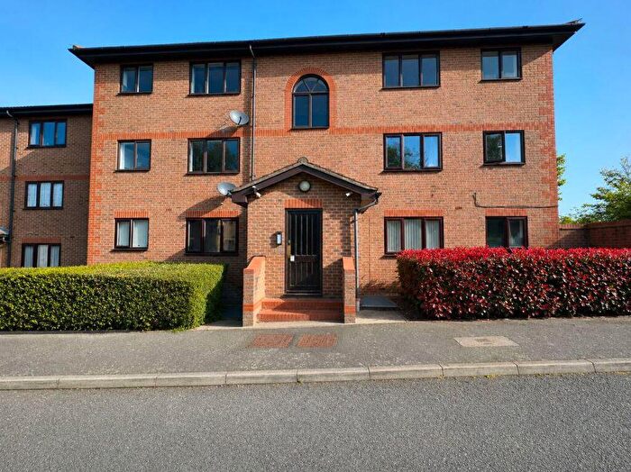 1 Bedroom Flat For Sale In Winston Close, Greenhithe, DA9