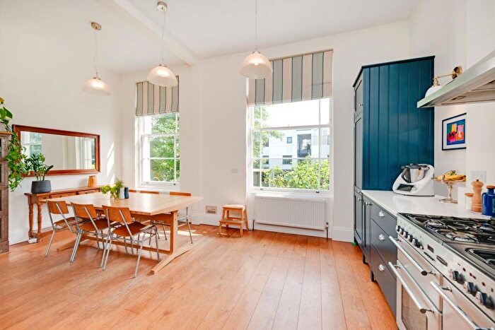 3 Bedroom Apartment To Rent In Princess Road, London, NW6