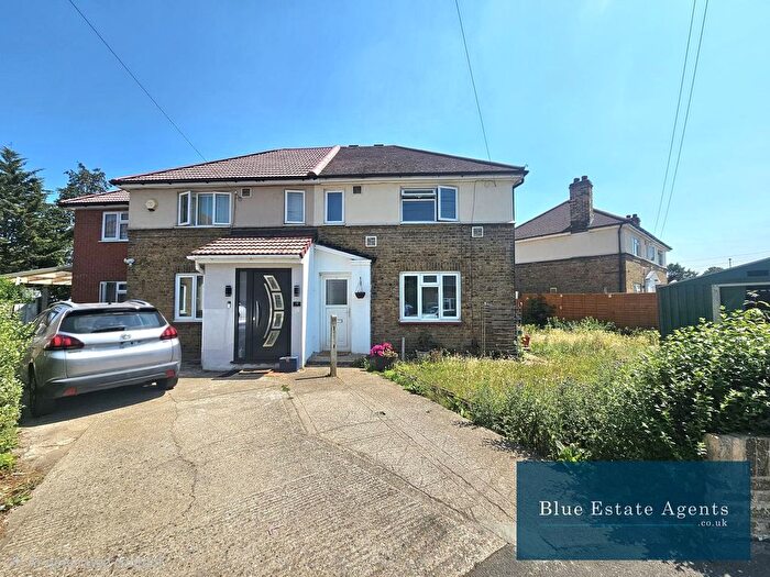 2 Bedroom Semi Detached House For Sale In Trinity Close, Hounslow, TW4