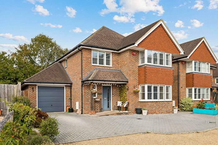 4 Bedroom Detached House For Sale In Badgers Copse, Billingshurst, RH14
