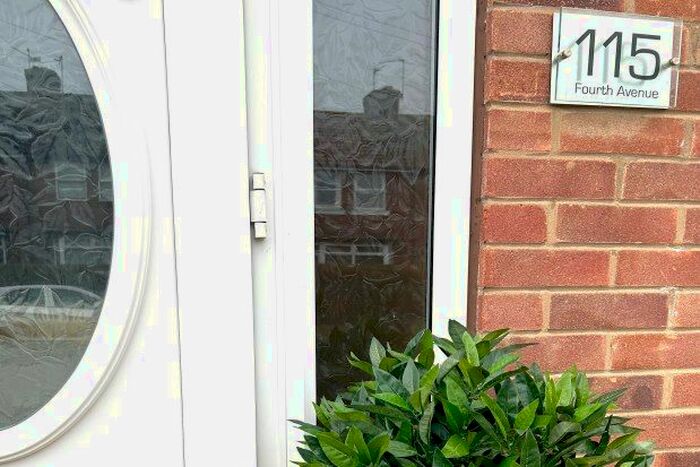 2 Bedroom Semi-Detached House To Rent In Fourth Avenue, York, YO31