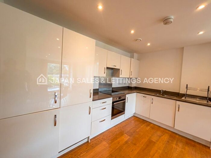 2 Bedroom Flat To Rent In Lighterage Court, High Street Brentford, TW8