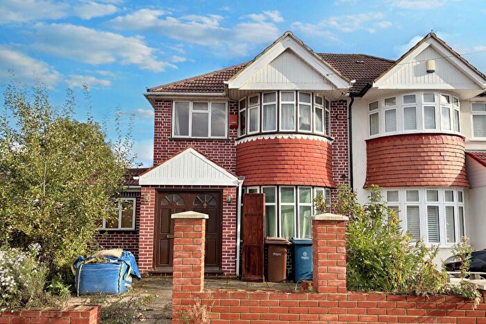 3 Bedroom Semi Detached House For Sale In Glebe Avenue, Harrow, HA3