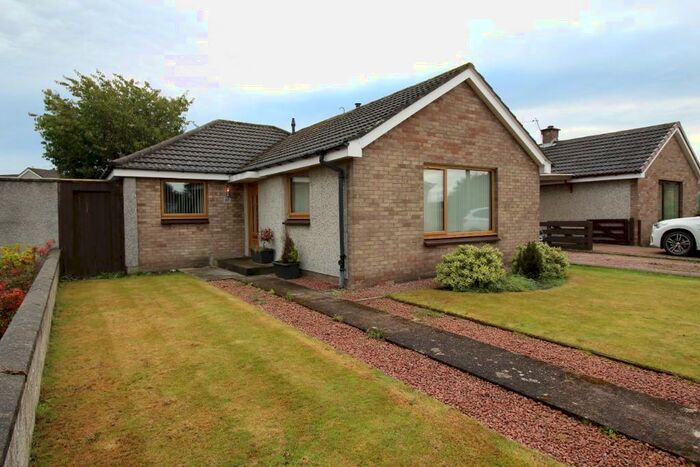 3 Bedroom Detached Bungalow To Rent In Drakies Avenue, Inverness, Inverness-Shire, IV2