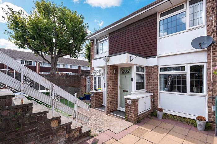 2 Bedroom Terraced House For Sale In Shelley Drive, Welling, DA16