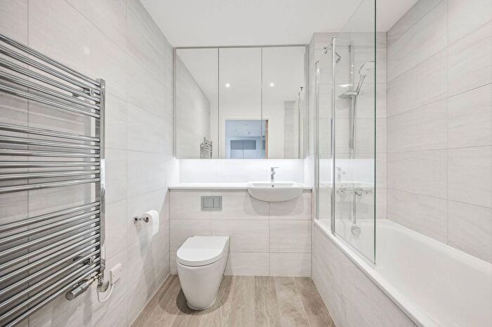 1 Bedroom Flat To Rent In Approach House, Tottenham, London, N17