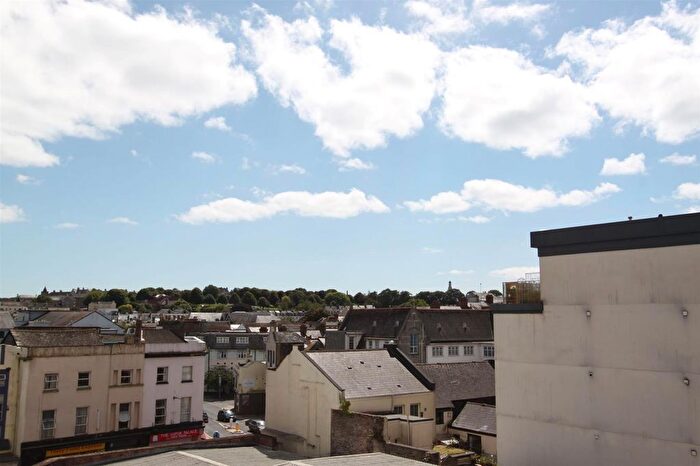 1 Bedroom Flat To Rent In Sutton View, Moon Street, City Centre, Plymouth, Devon, PL4