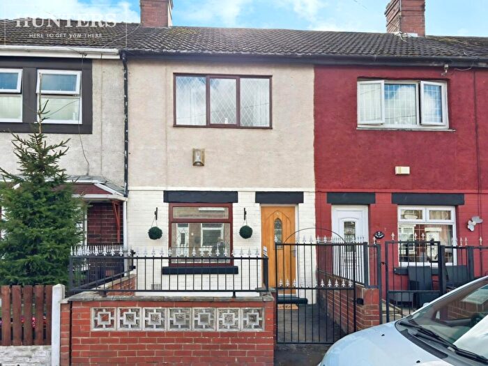 2 Bedroom Terraced House For Sale In Oak Road, Shafton, Barnsley, S72