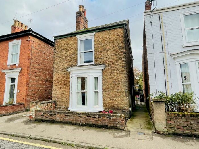 3 Bedroom Detached House To Rent In Spring Gardens, Spalding, PE11