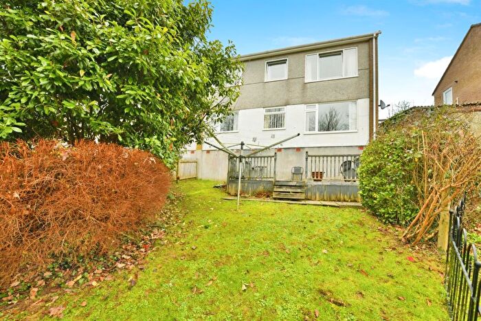 2 Bedroom Flat For Sale In Cressbrook Drive, Plymouth, PL6
