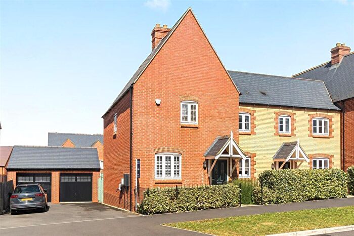 3 Bedroom Semi-Detached House For Sale In Redcar Road, Towcester, NN12