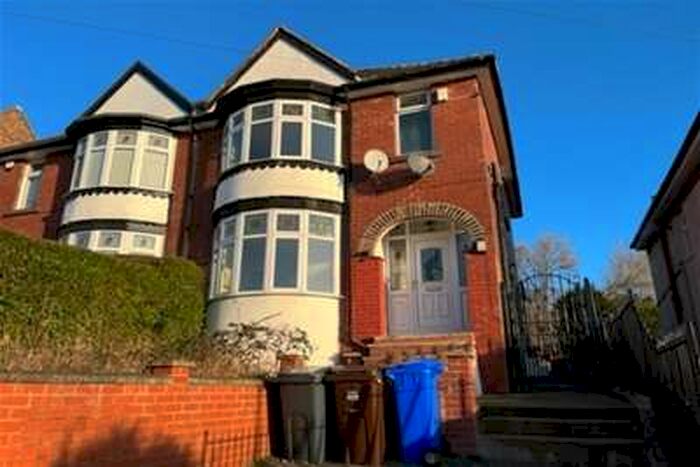 3 Bedroom Detached House To Rent In Shirecliffe Lane, Sheffield S5