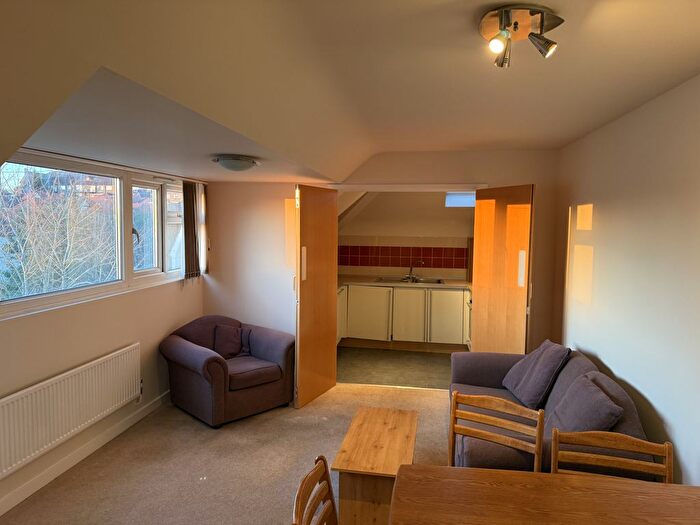 1 Bedroom Flat To Rent In Graham Lodge, NW4