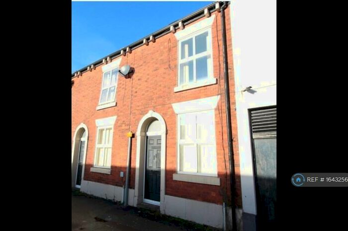 2 Bedroom Terraced House To Rent In Croft Street, Hyde, SK14