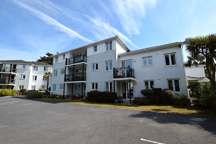 1 Bedroom Flat For Sale In Stanley Road, St Marychurch, Torquay, Devon, TQ1