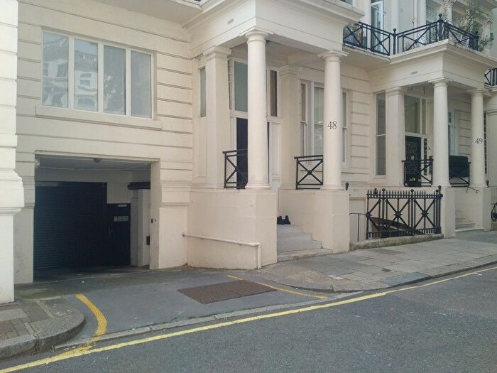 Garage / Parking To Rent In Rutland Gate, London, SW7