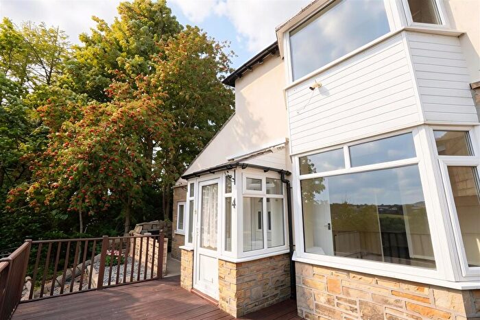 3 Bedroom End Of Terrace House For Sale In Burnley Road, Friendly, HX6
