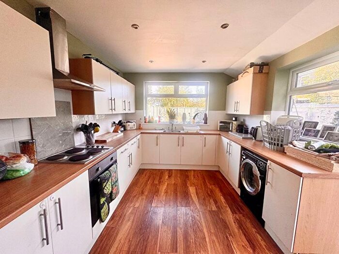 3 Bedroom Terraced House For Sale In Brereton Avenue, Cleethorpes, DN35