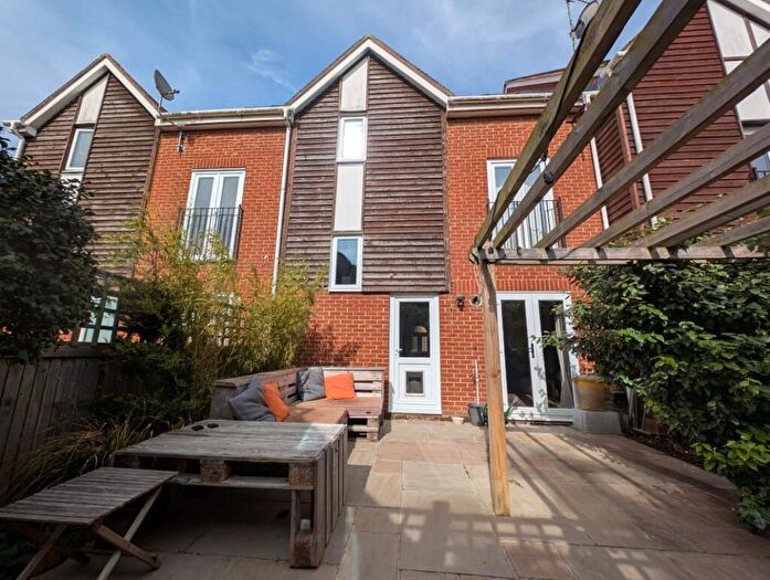 3 Bedroom Town House For Sale In Rheims Court, Canterbury, CT2