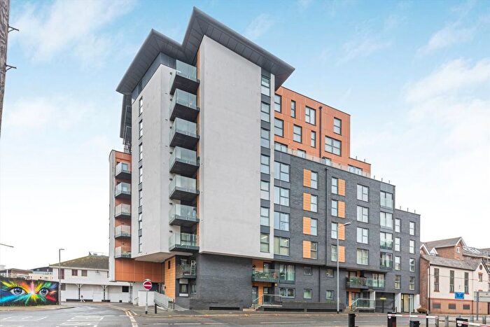 2 Bedroom Flat To Rent In Water Lane, Kingston Upon Thames, KT1