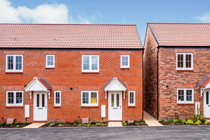 3 Bedroom End Of Terrace House To Rent In Wisteria Drive, Edwalton, NG12