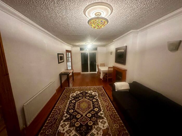 3 Bedroom Terraced House To Rent In Cornelius Street, Coventry, CV3