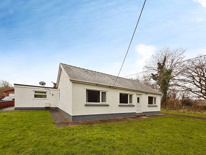 2 Bedroom Detached Bungalow For Sale In Station Road, Grovesend, Swansea, West Glamorgan, SA4