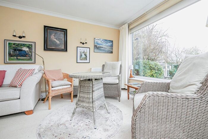 2 Bedroom Detached Bungalow For Sale In Kingston Road, Woodbridge, IP12