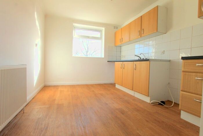 2 Bedroom Maisonette To Rent In Springfield Road, Brighton, BN1